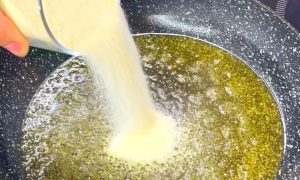 Приготовление манных хрустиков