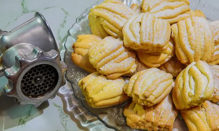 Печенье через мясорубку