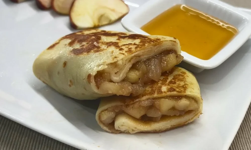 блины с яблоками