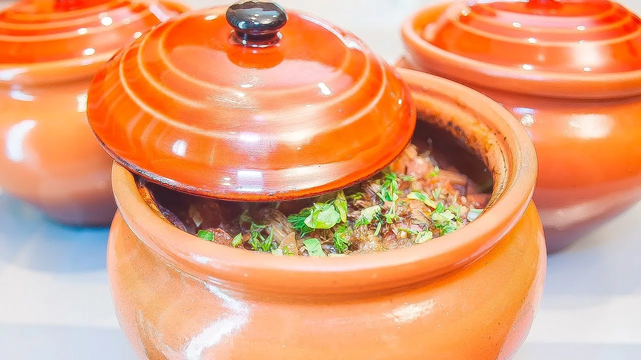 Жаркое в горшочках