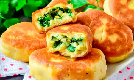 пирожки с луком и яйцом