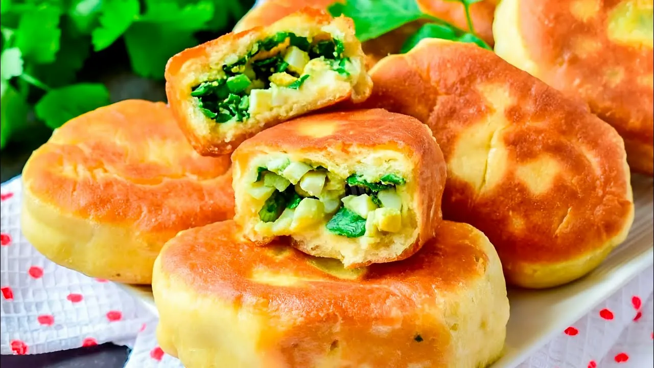 пирожки с луком и яйцом
