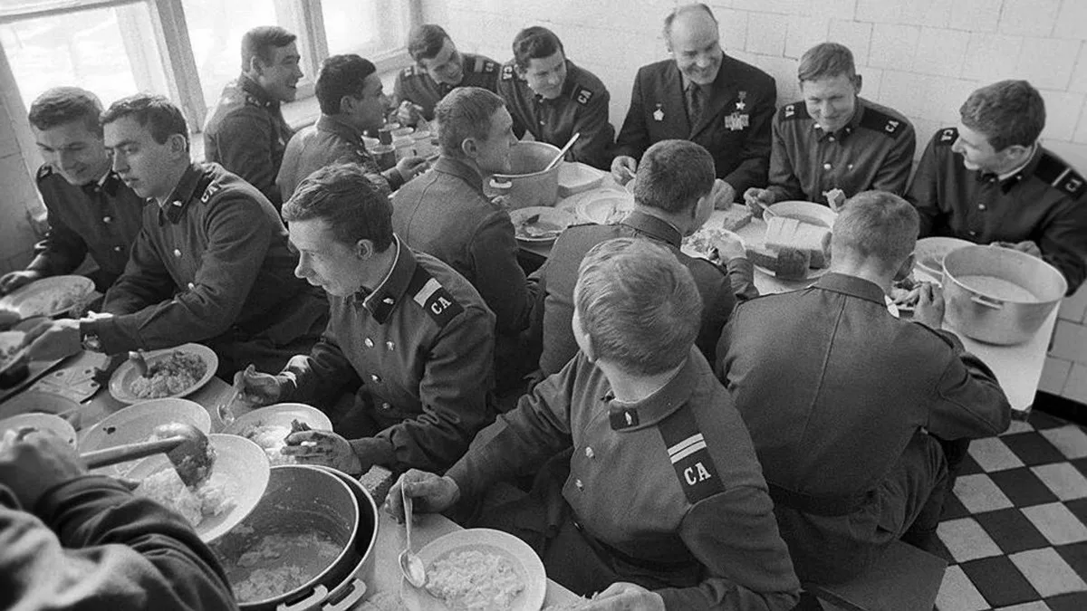 советские солдаты