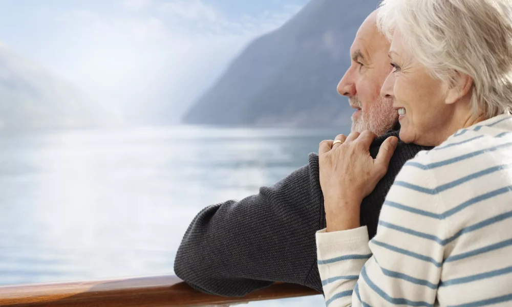 пожилые люди