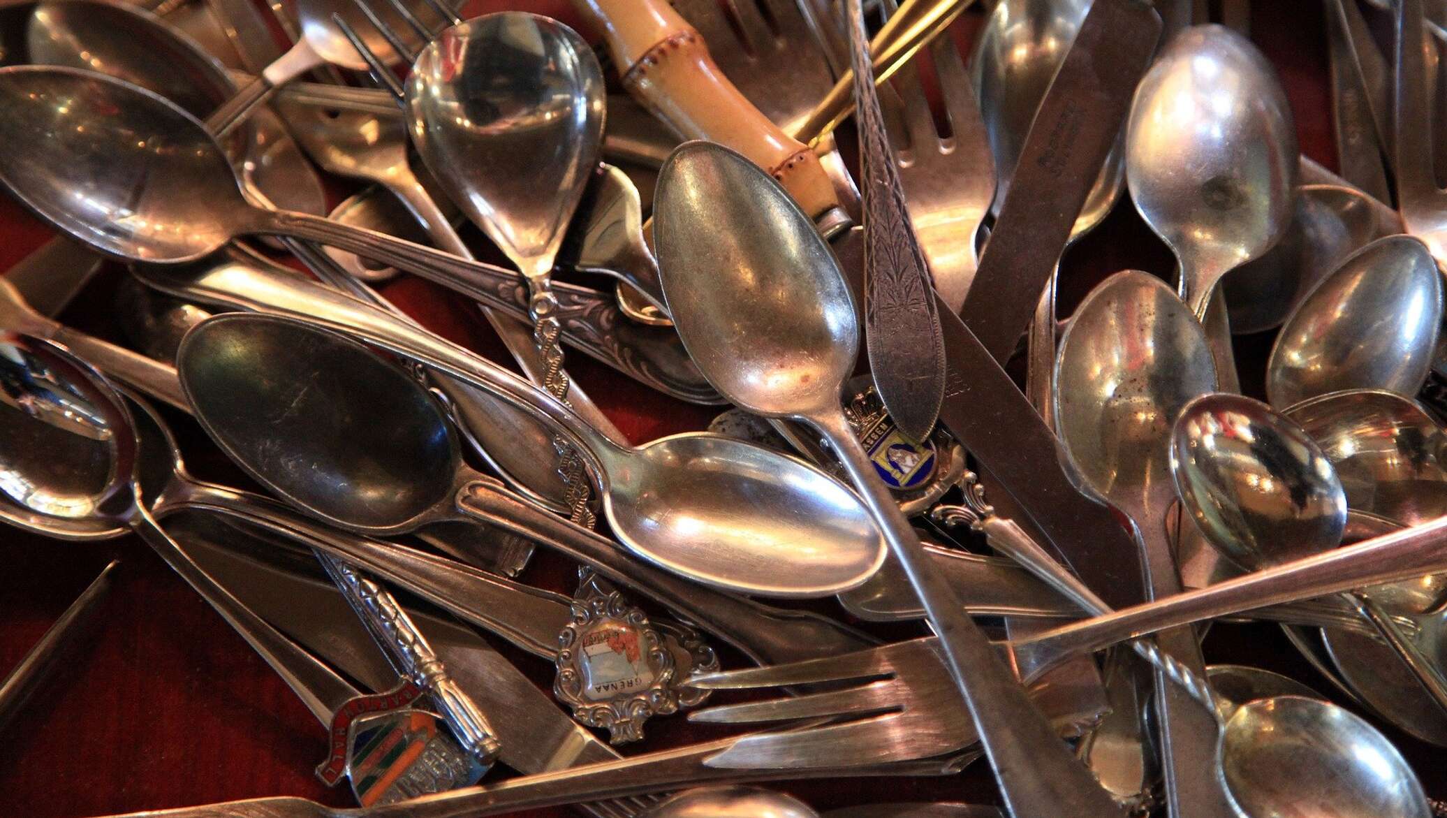 столовые приборы