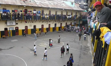 тюрьма в Боливии