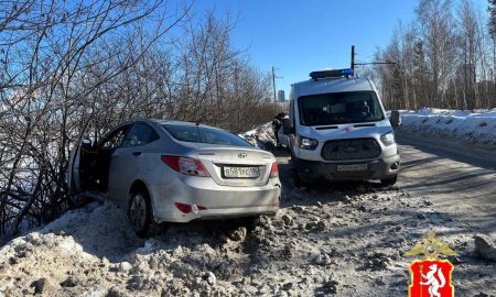 Машина улетела в кювет