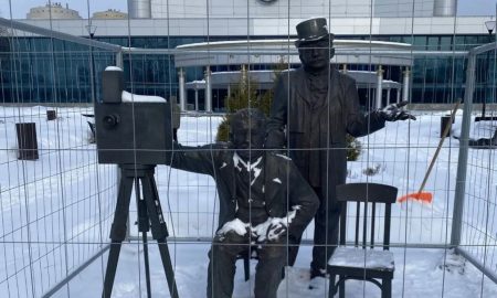 Памятник братьям Люмьер