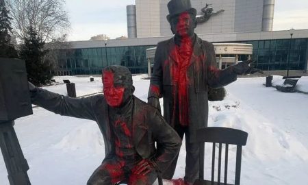 Памятник братьям Люмьер