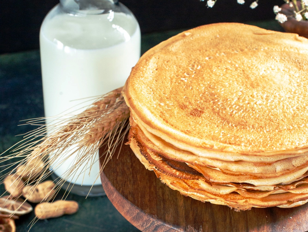 блины с молоком