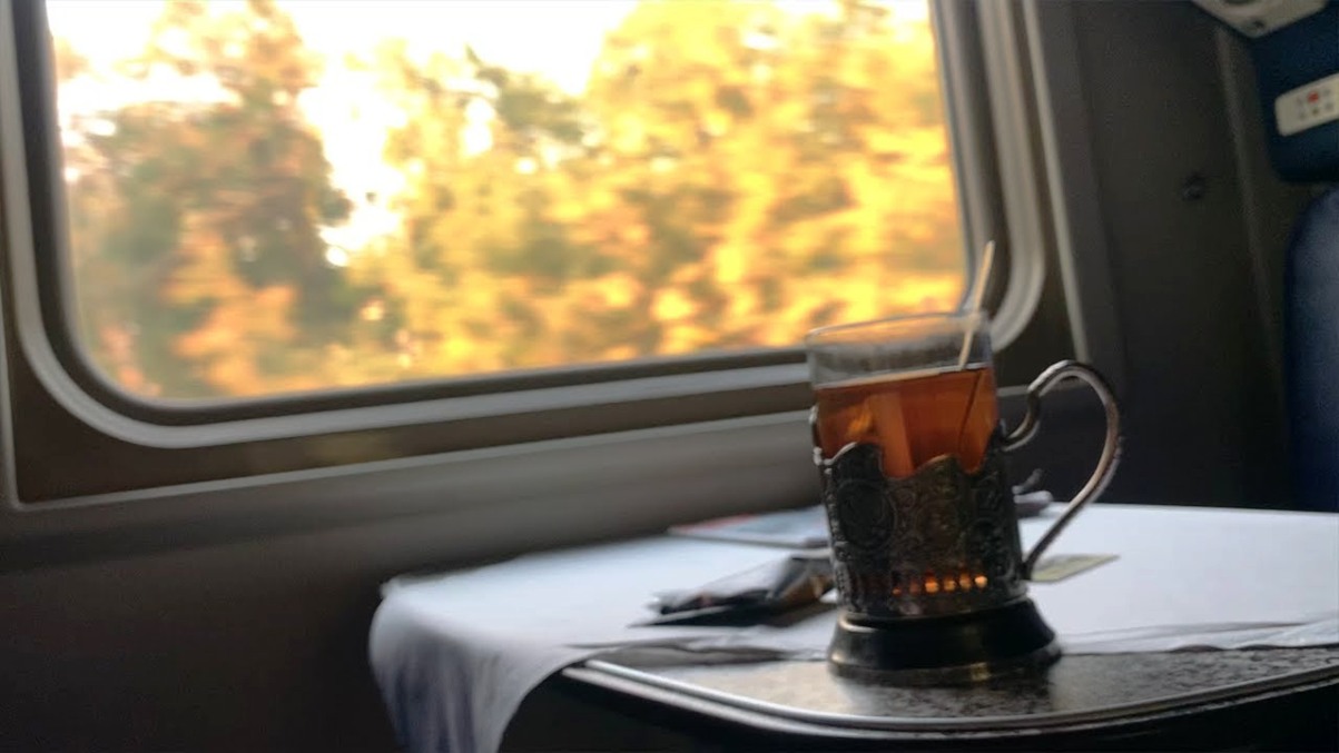 стакан чая в поезде