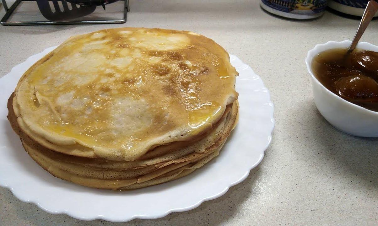 блины на тарелке