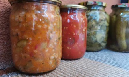 Банки с солениями