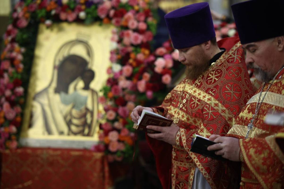 литургия в честь прибывшей в Екатеринбург копии Табынской иконы