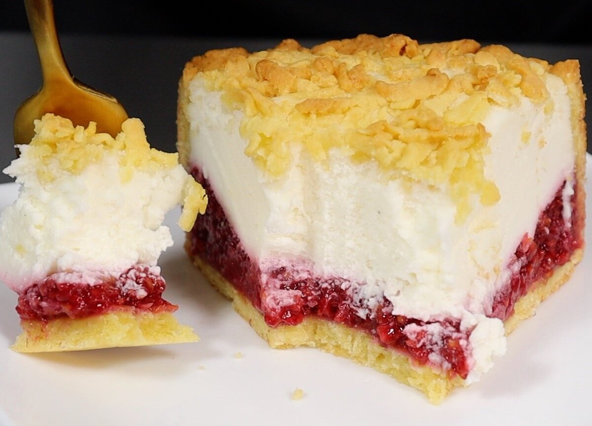 пирог с ягодами и суфле