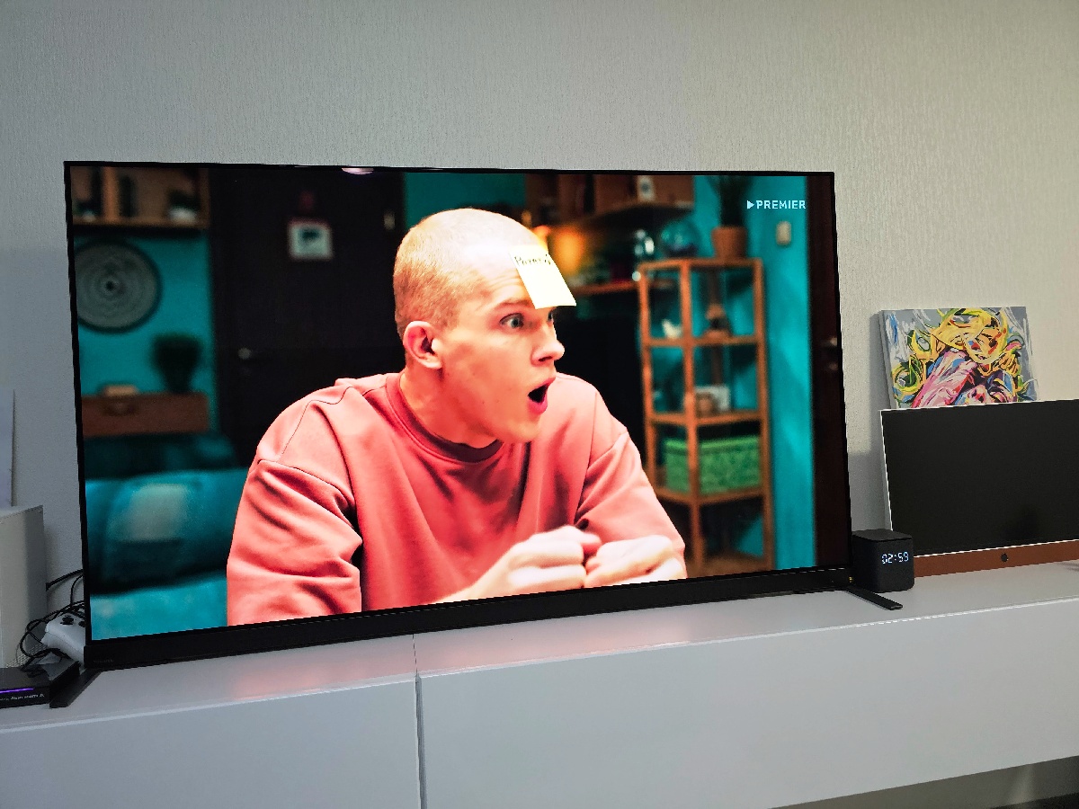 современный телевизор