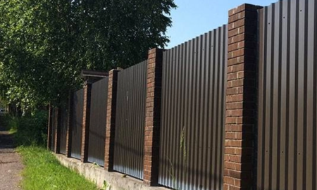 крашеный забор