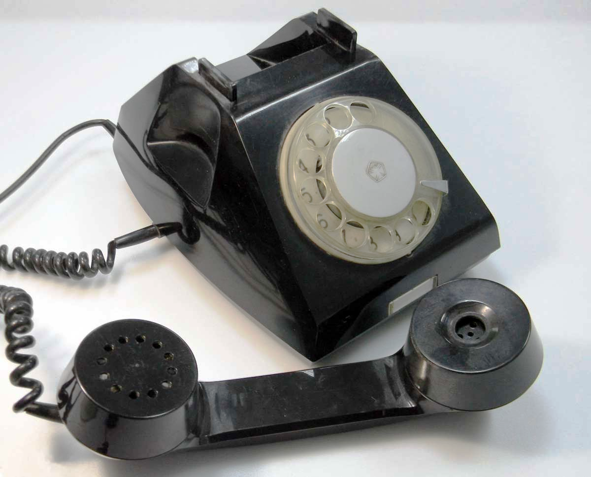 дисковый телефон