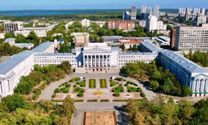 Главный корпус УРФУ
