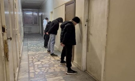 Поимка молодых людей