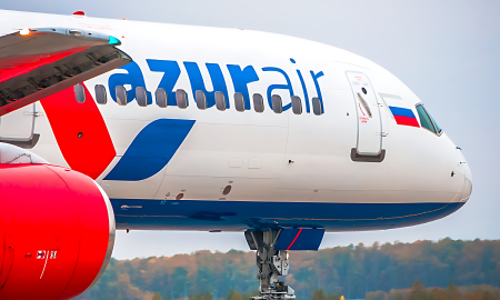 Самолет авиакомпании Azur air