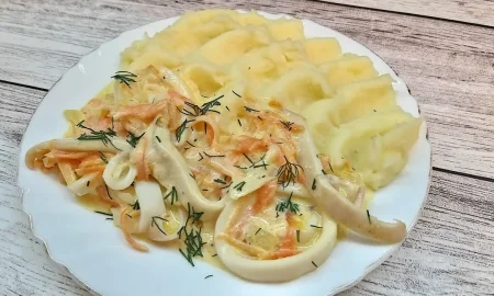 кальмары в сметане