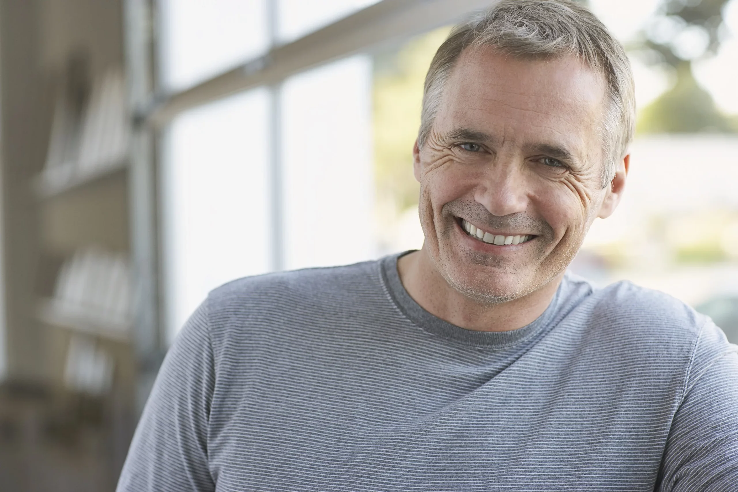 Мужчина средних лет