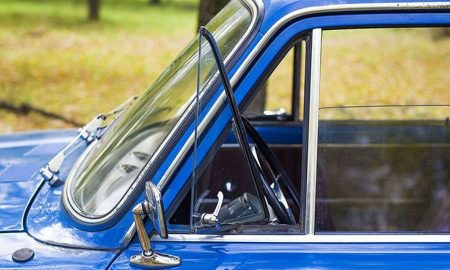 форточка на советском автомобиле