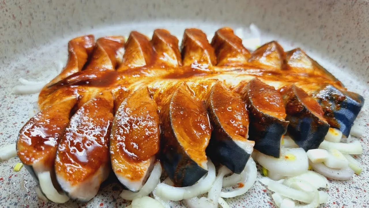 скумбрия с луком