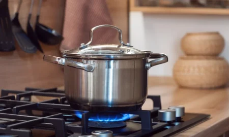 алюминиевая кастрюля