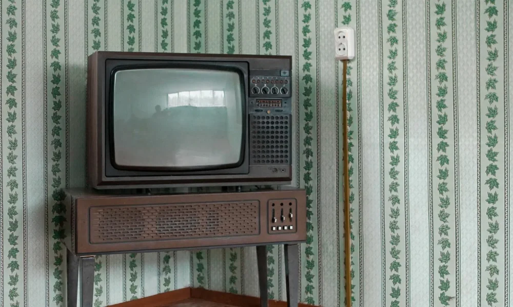 старый телевизор