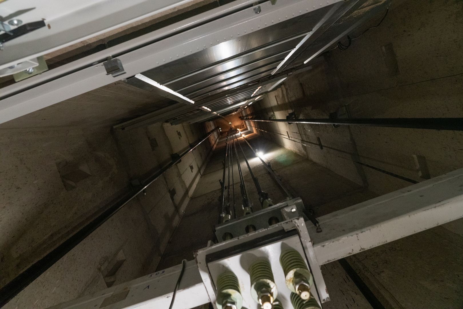 Спуск в шахту