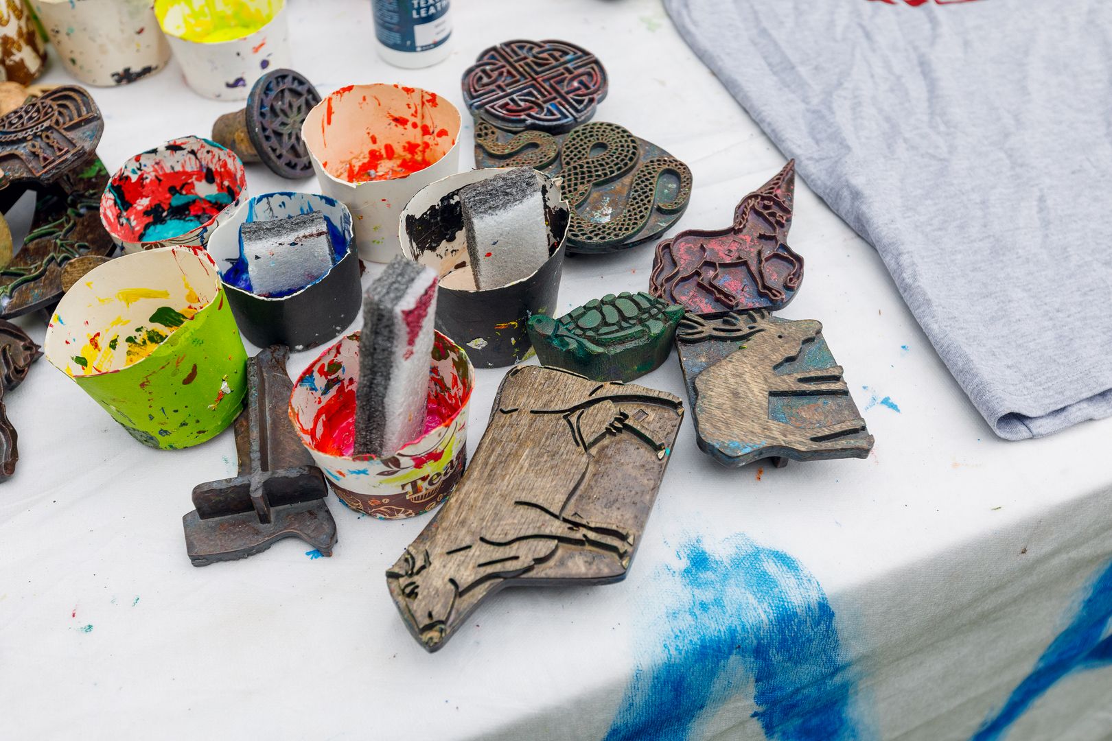 Сувениры из дерева