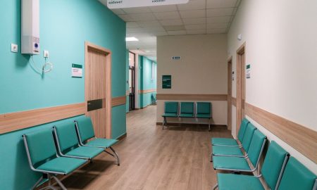 Коридор поликлиники