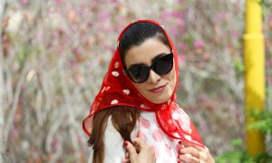 Девушка в очках