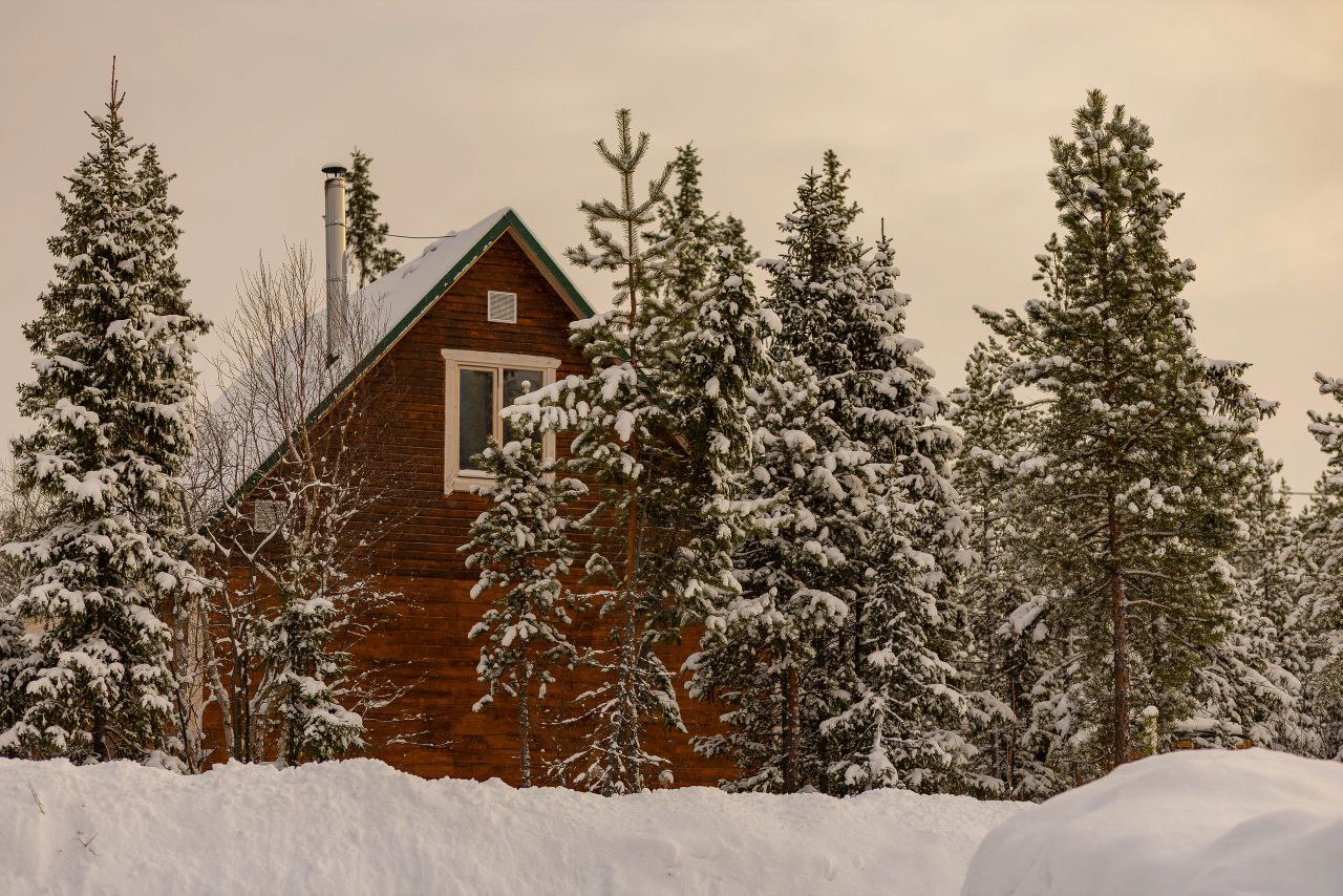 Загородный дом зимой
