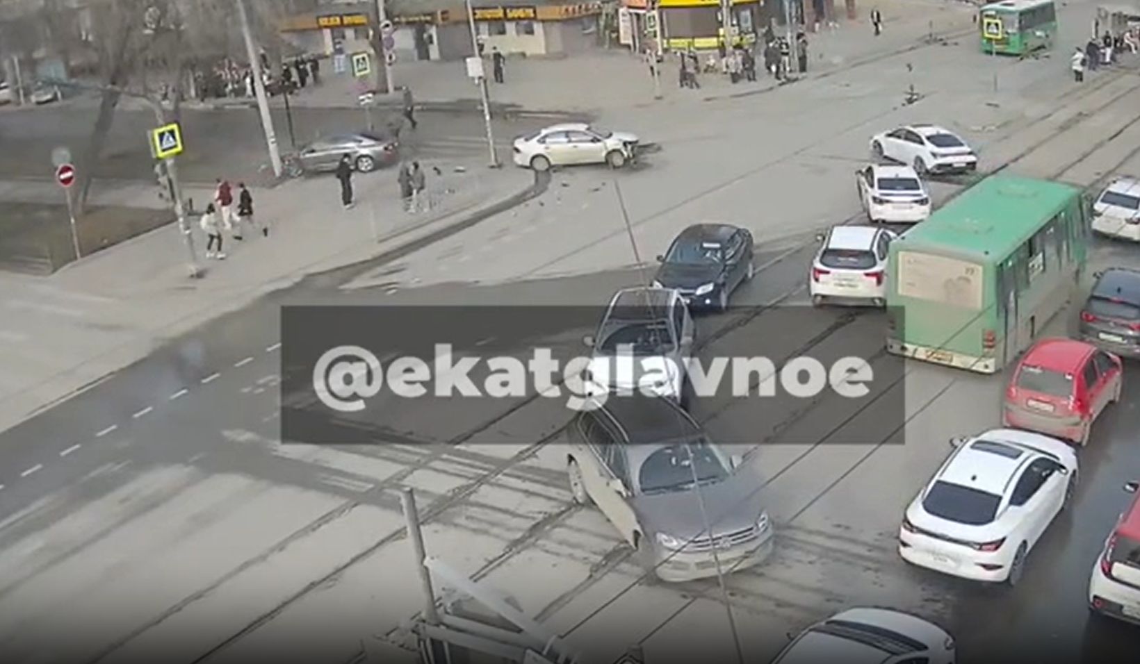 Последствия аварии в Екатеринбурге