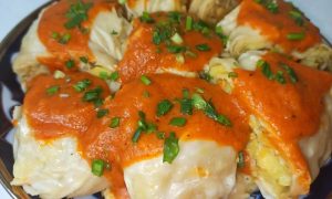 ханум с томатным соусом