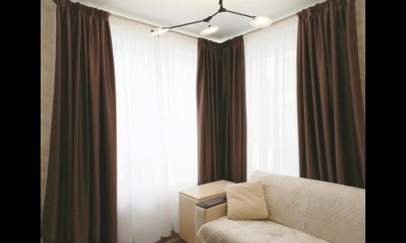 шторы в комнате