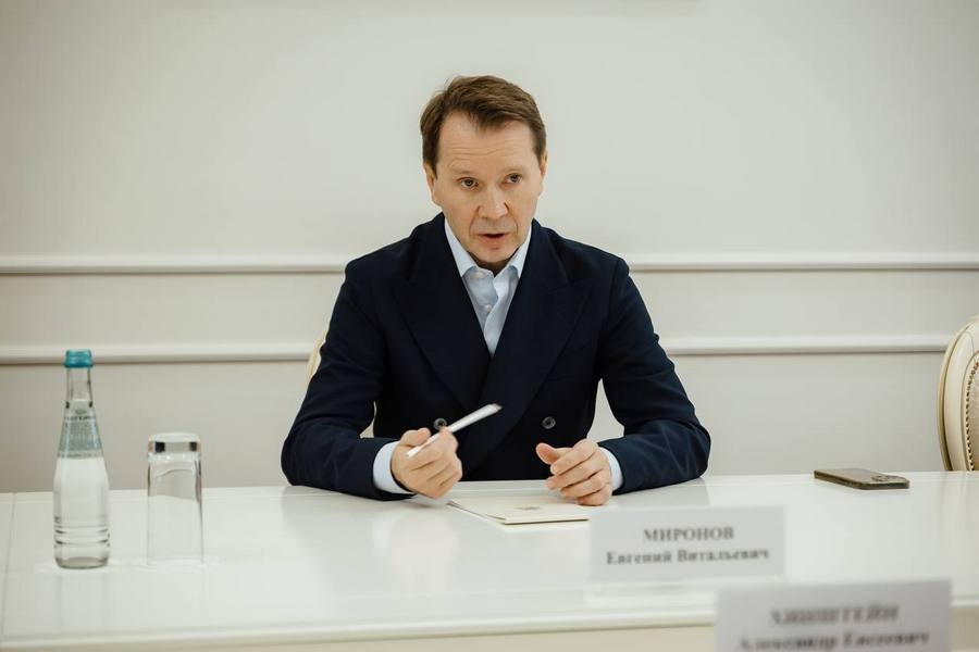 Евгений Миронов