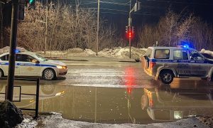 Лужа на пешеходном переходе