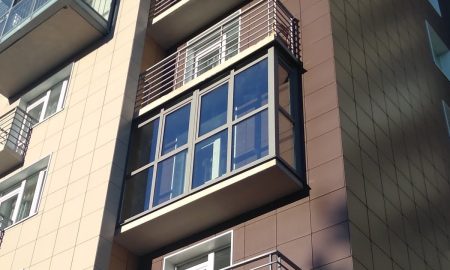 Балкон застекленный