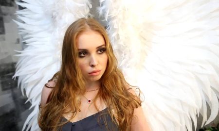 Девушка ангел