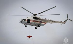 Вертолет во время учений