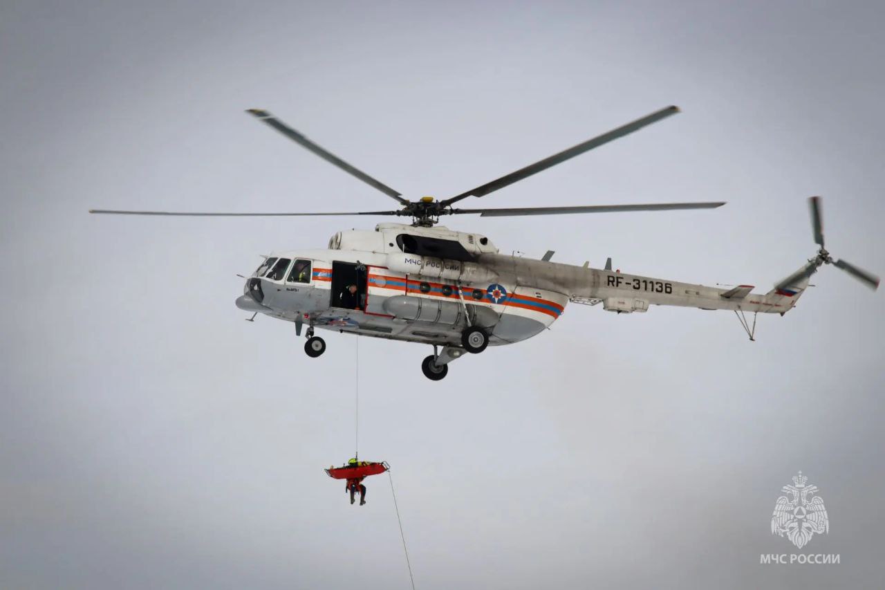 Вертолет во время учений