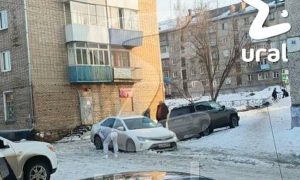 Мэр Алапаевска застрял в снегу