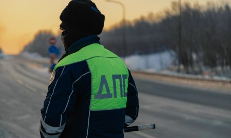 ДПС патрулирует дорогу