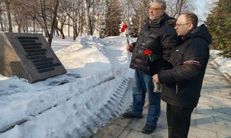 Возложение цветов