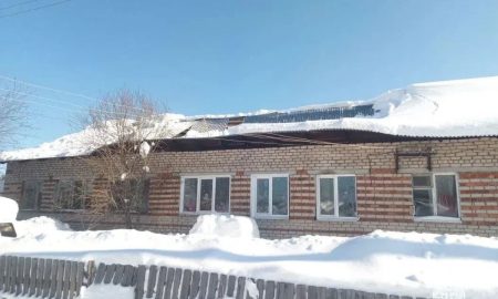 Обрушение крыши в поселке Привокзальный Верхотурского района