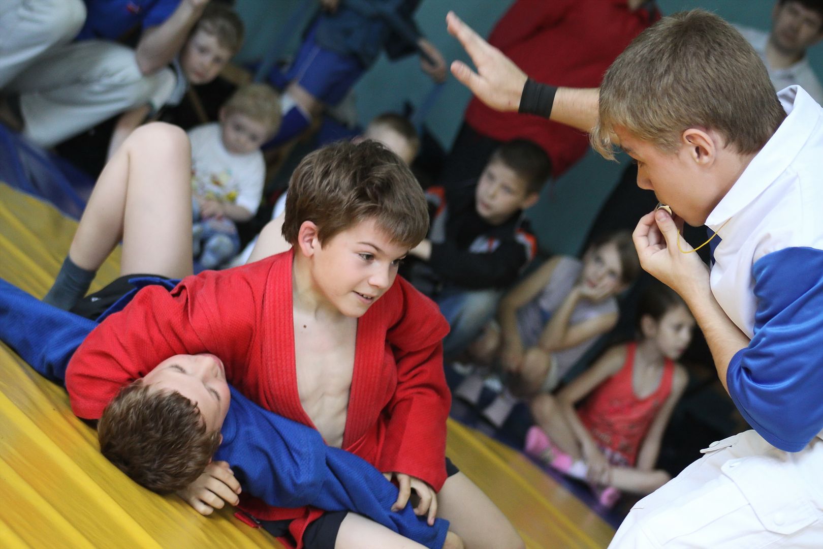 Вольная борьба среди детей